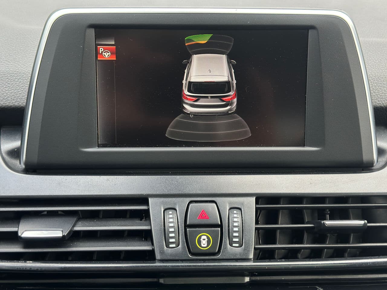 2015 BMW 216d — Miniatură 11