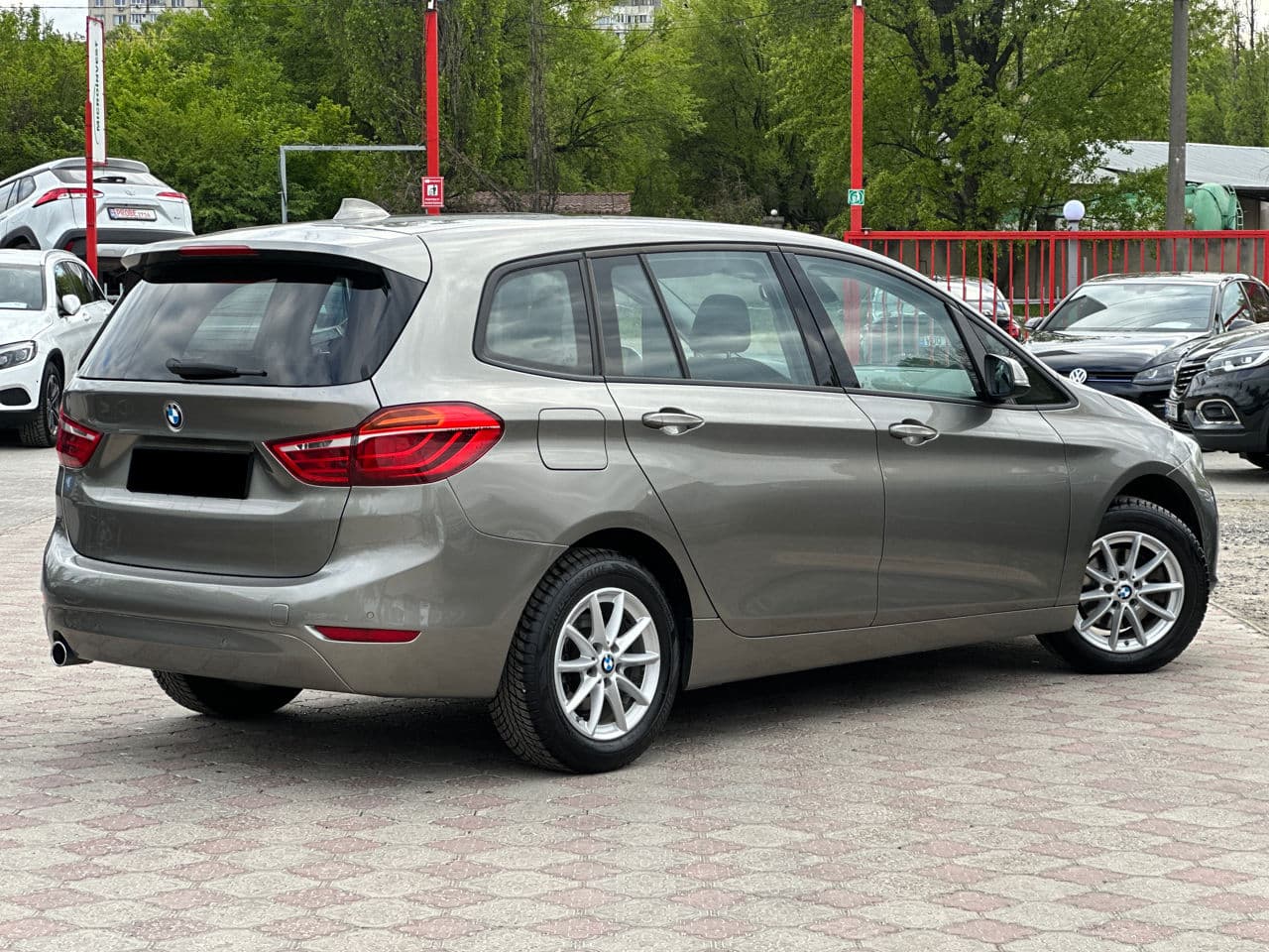 2015 BMW 216d — Miniatură 2
