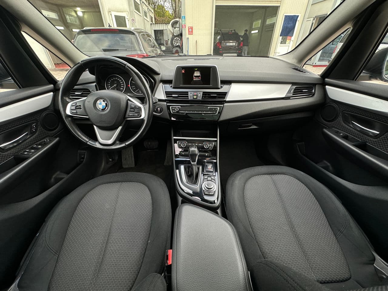 2015 BMW 216d — Miniatură 7