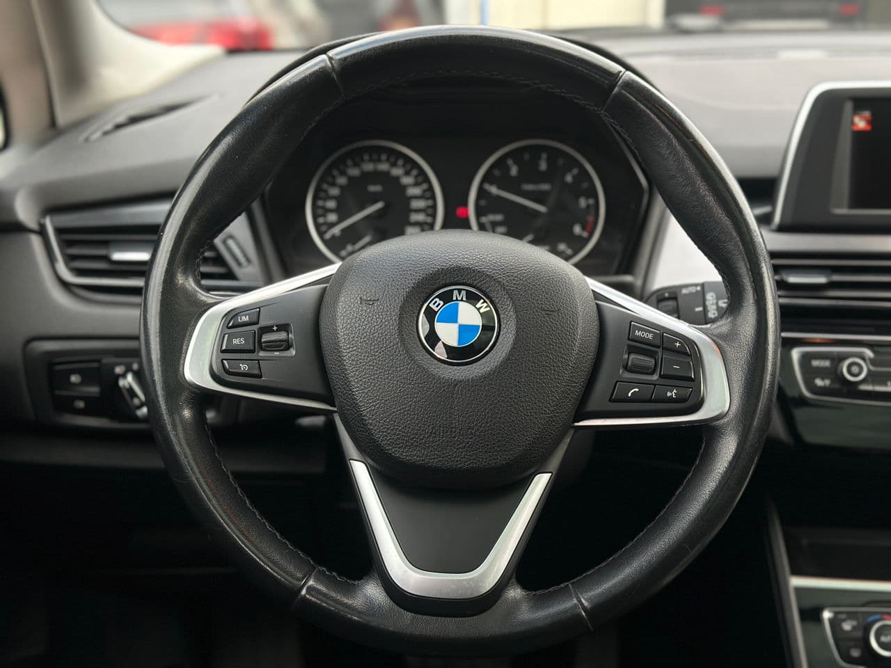 2015 BMW 216d — Miniatură 9