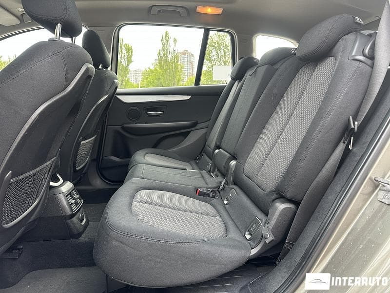 2015 BMW 216d — Miniatură 15