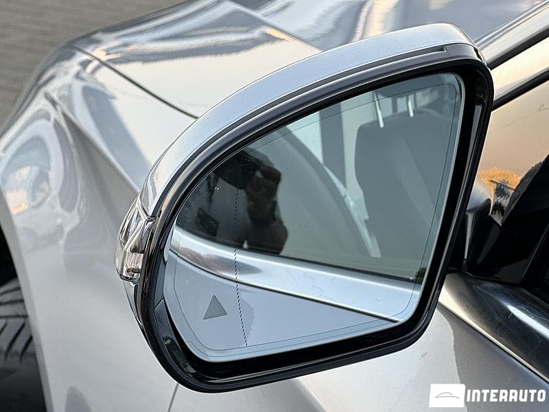 2022 Mercedes E 300e — Miniatură 20