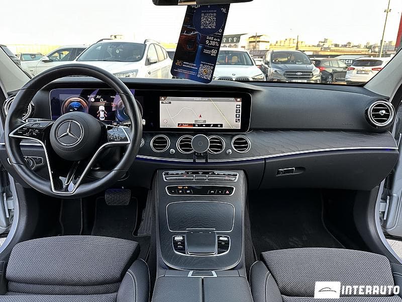 2022 Mercedes E 300e — Miniatură 6