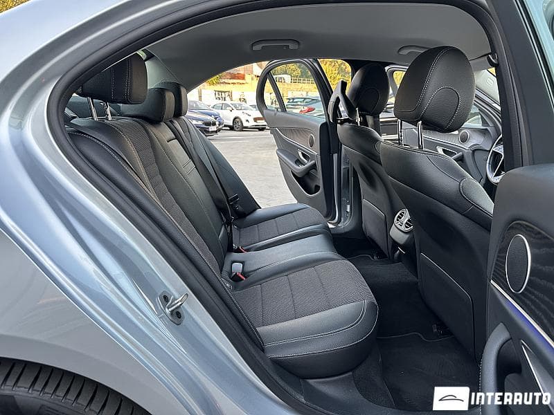 2022 Mercedes E 300e — Miniatură 14