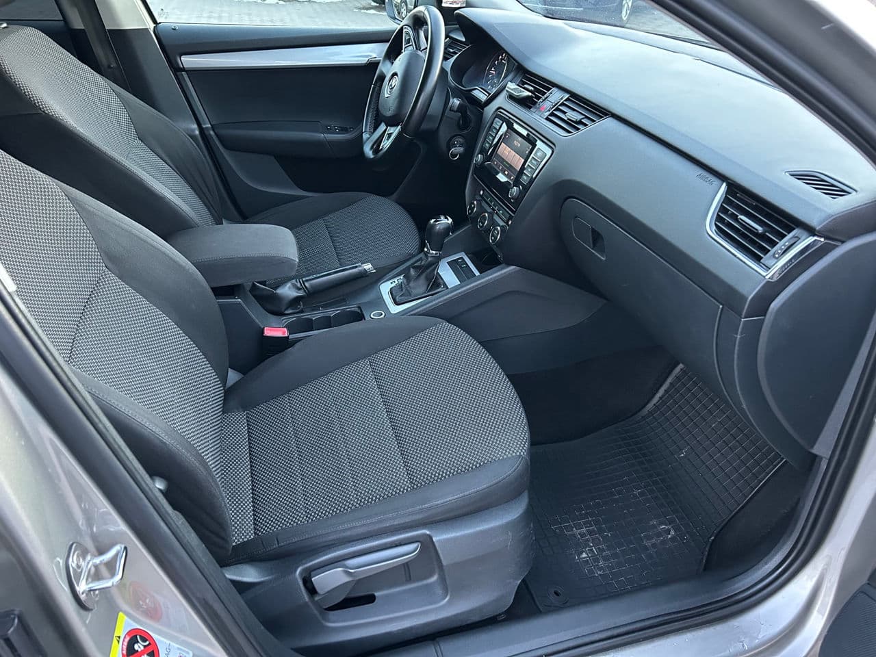 2014 Skoda Octavia — Miniatură 7