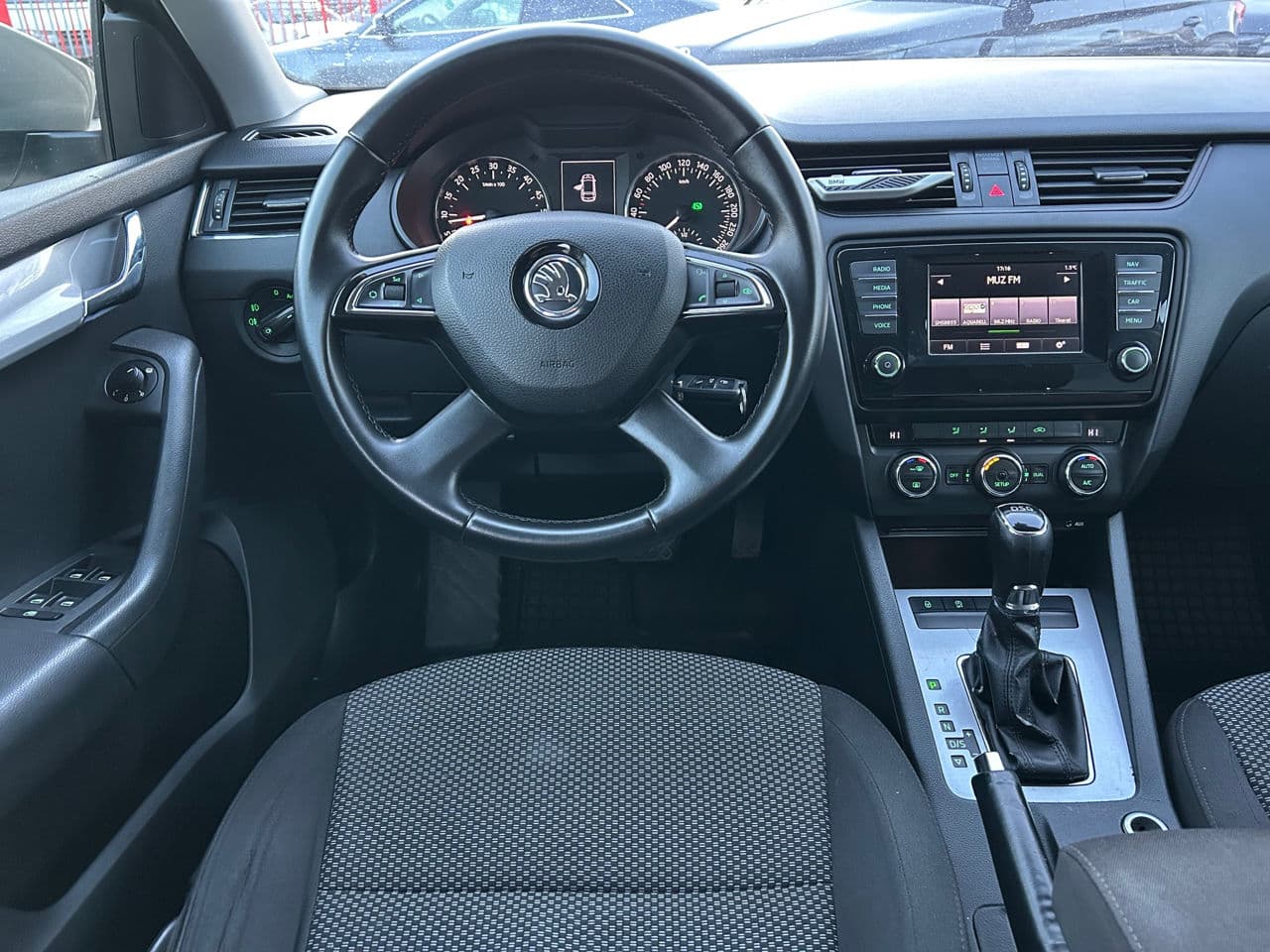 2014 Skoda Octavia — Miniatură 9