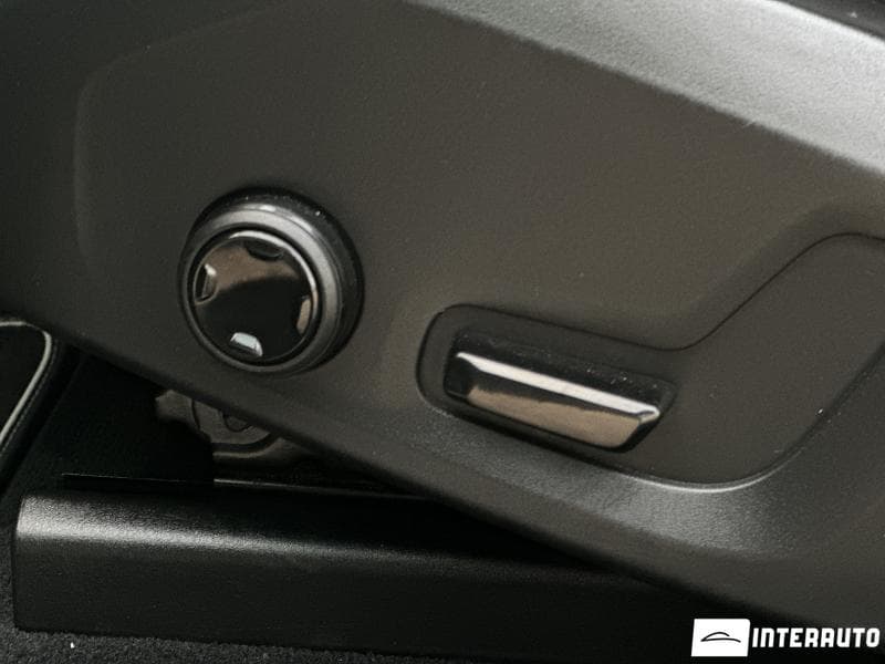 Volvo XC 60 2018 — Миниатюра 6