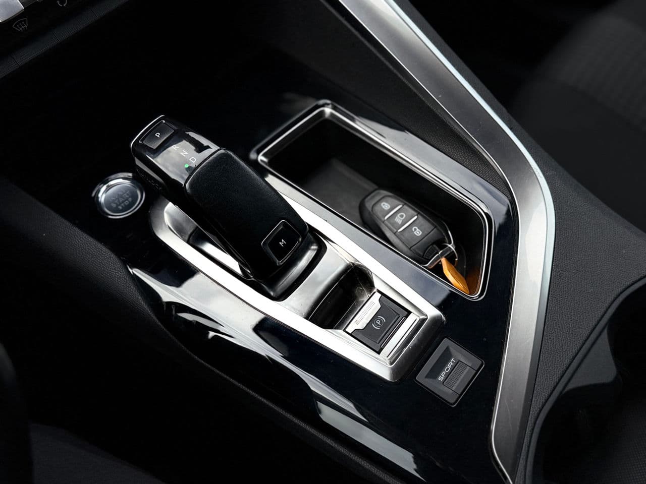 2019 Peugeot 5008 — Miniatură 15