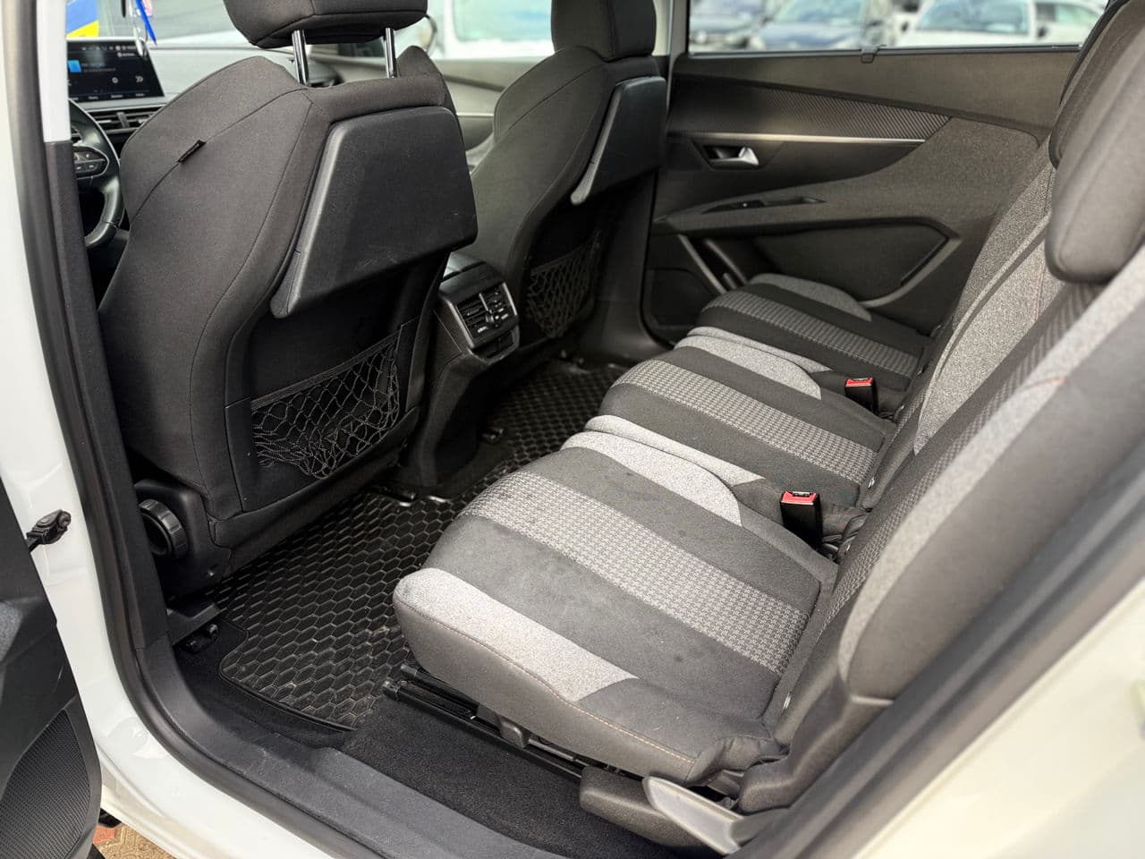 2019 Peugeot 5008 — Miniatură 18