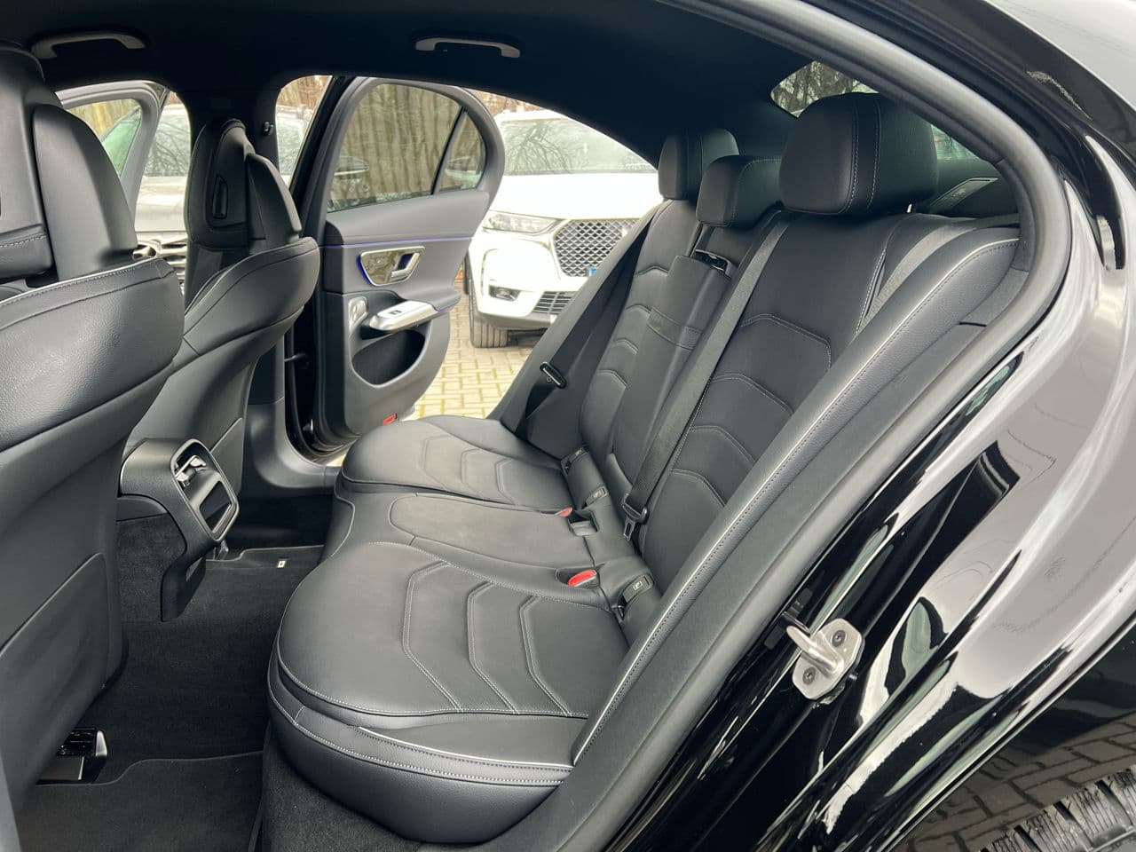 2024 Mercedes E 300de — Miniatură 22