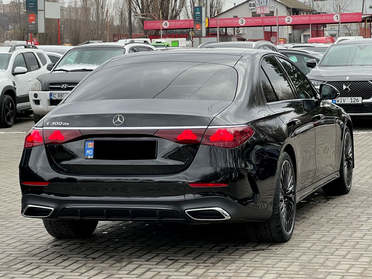 2024 Mercedes E 300de — Miniatură 2