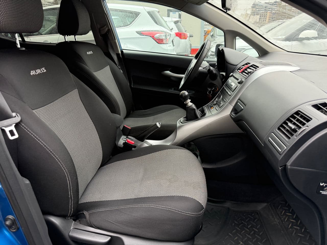 Toyota Auris 2010 — Миниатюра 13