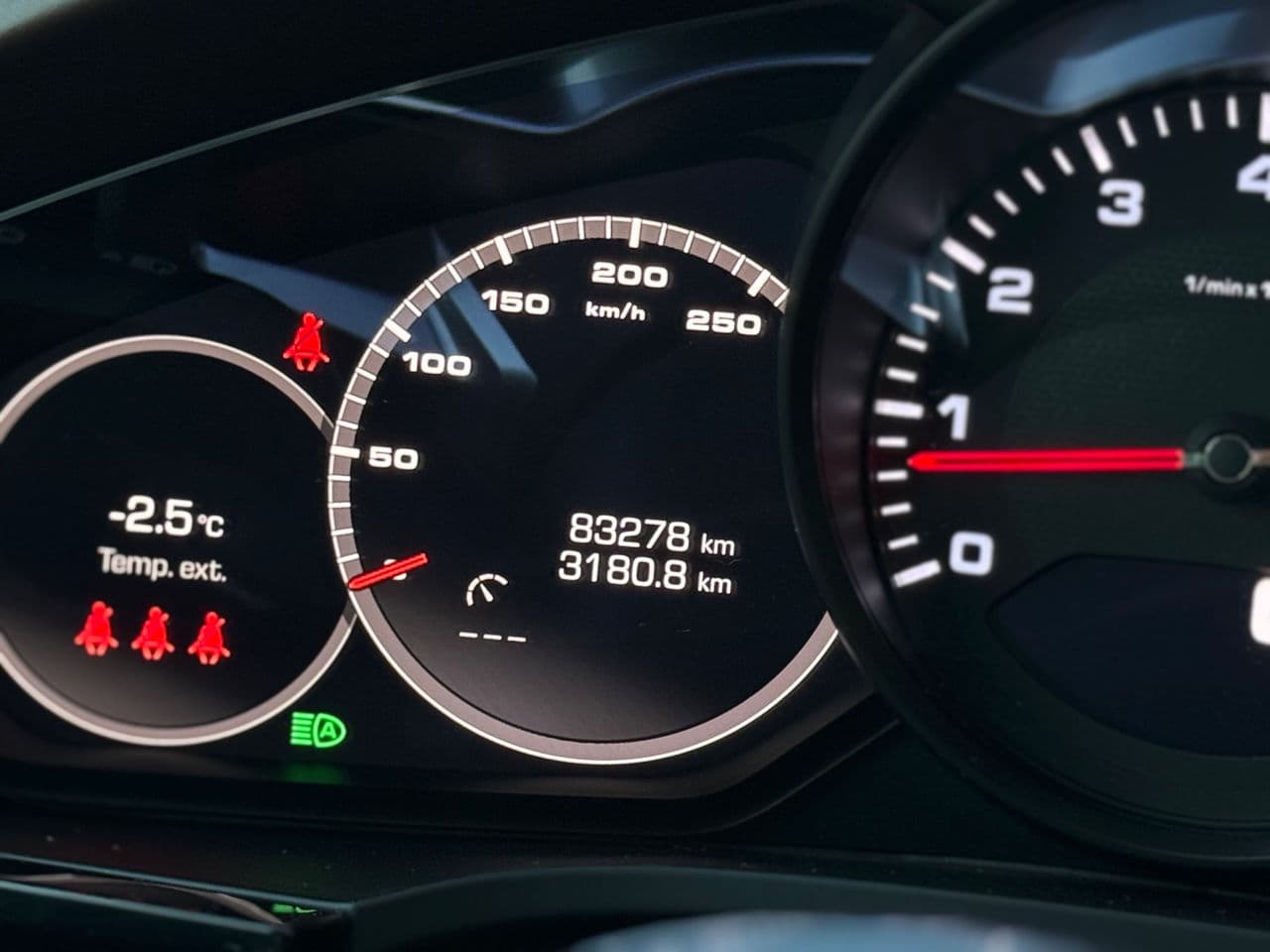 2020 Porsche Cayenne — Miniatură 11