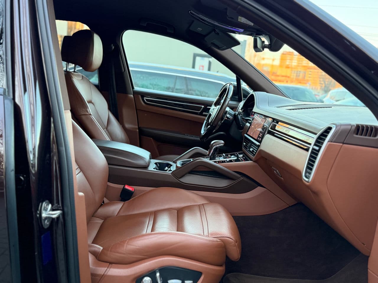 2020 Porsche Cayenne — Miniatură 17