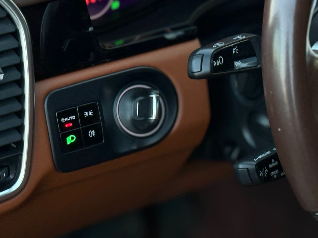 2020 Porsche Cayenne — Miniatură 6