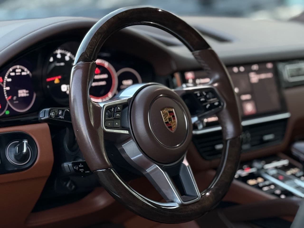 2020 Porsche Cayenne — Miniatură 7