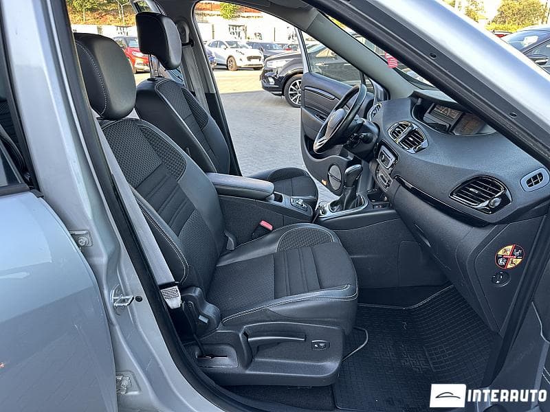 2015 Renault Grand Scenic — Miniatură 15
