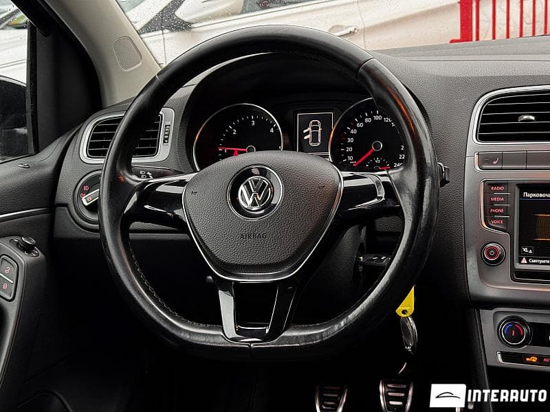 2016 Volkswagen Polo — Miniatură 8
