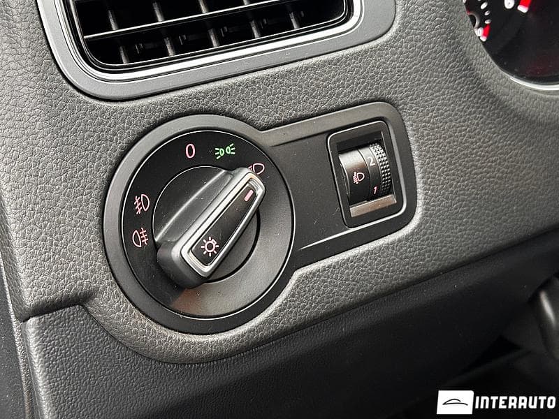 2016 Volkswagen Polo — Miniatură 12