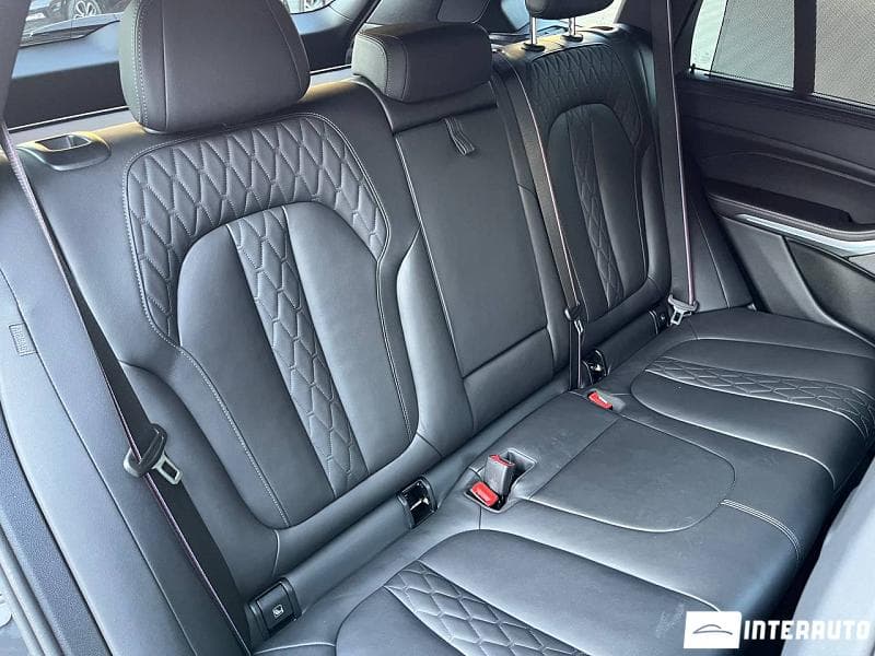 2023 BMW X5 4.0D — Miniatură 23