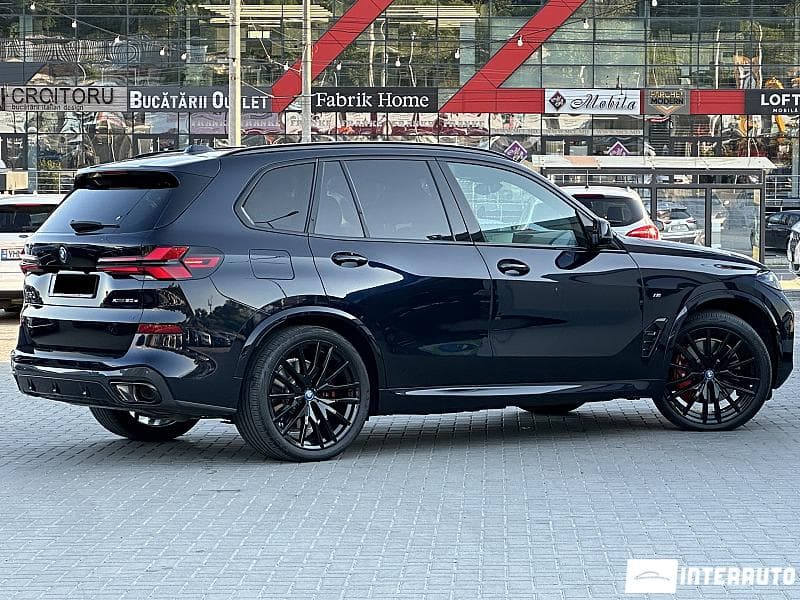 2023 BMW X5 5.0e — Miniatură 3