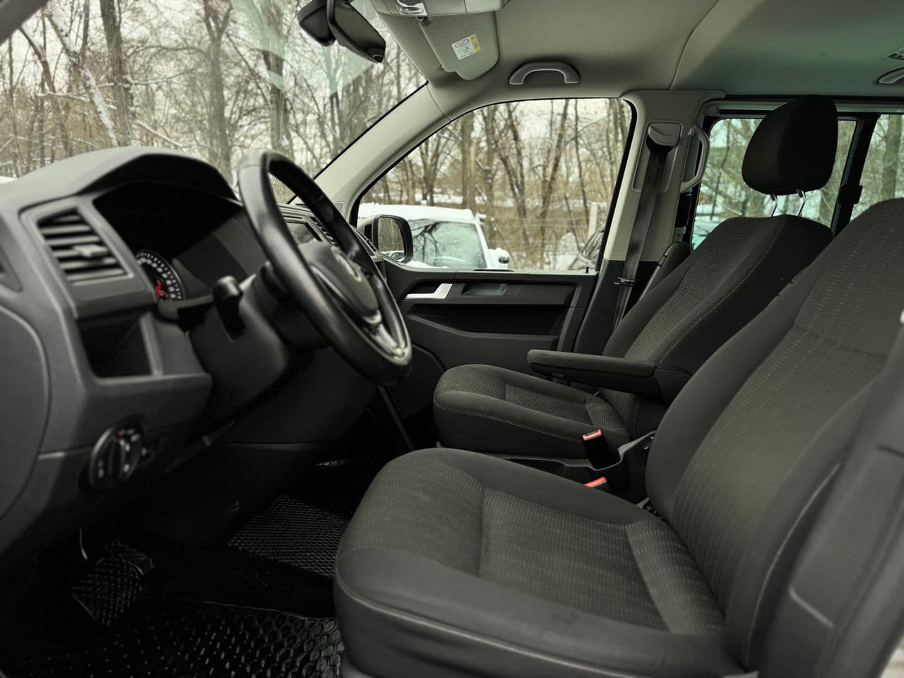 2017 Volkswagen Caravelle — Miniatură 7