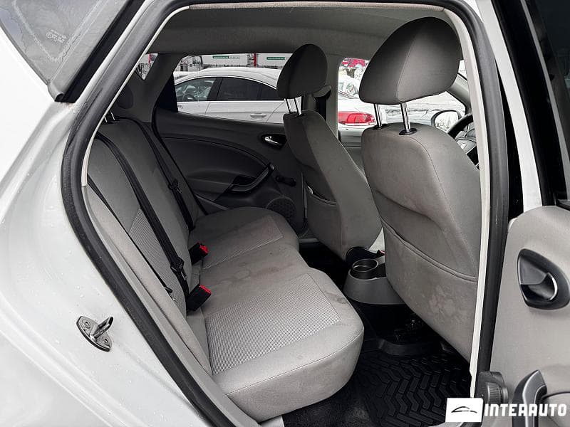 2013 Seat Ibiza — Miniatură 11