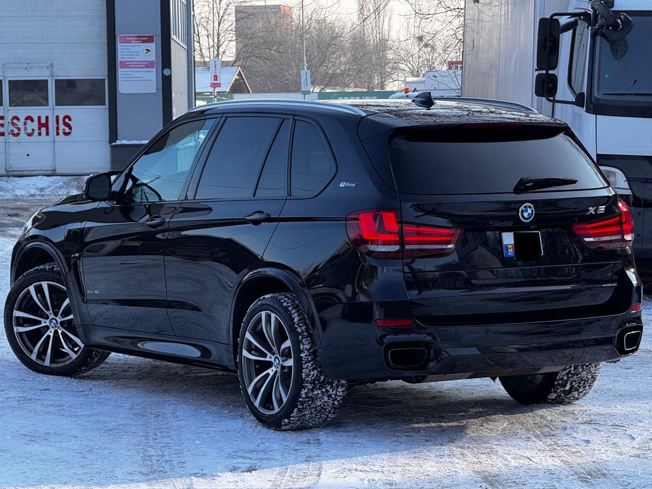 2018 BMW X5 4.0e — Miniatură 4