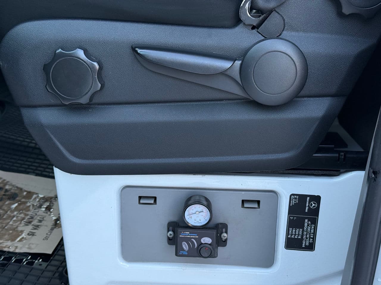 2017 Mercedes Sprinter — Miniatură 14