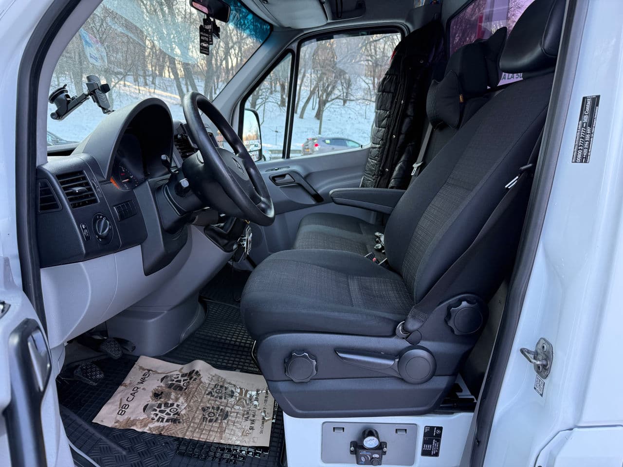 2017 Mercedes Sprinter — Miniatură 5