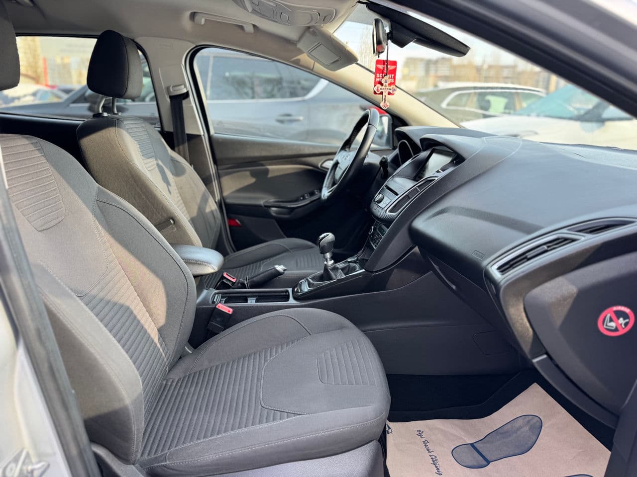 2015 Ford Focus — Miniatură 20