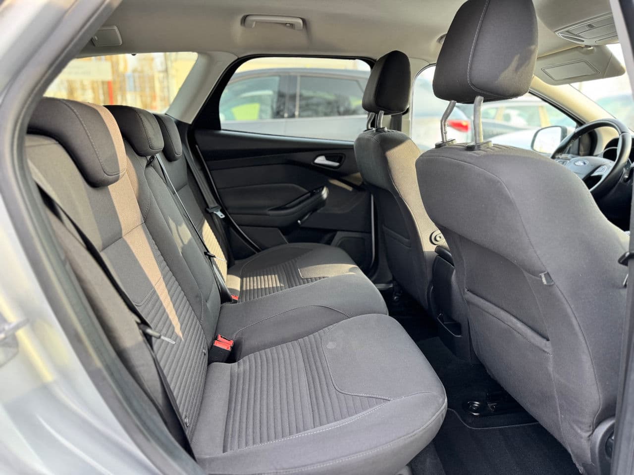 2015 Ford Focus — Miniatură 19