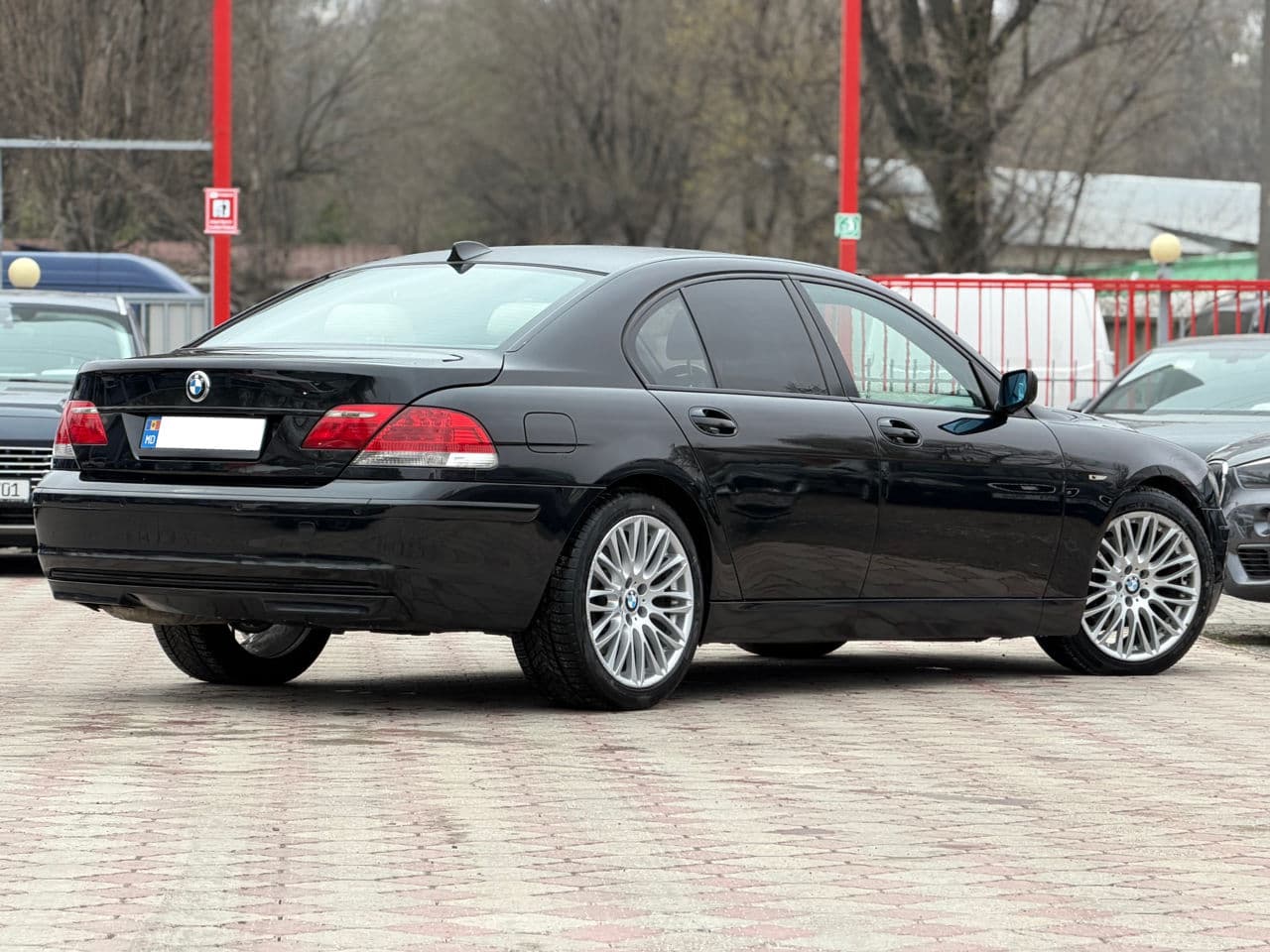 BMW 730 2004 — Миниатюра 2
