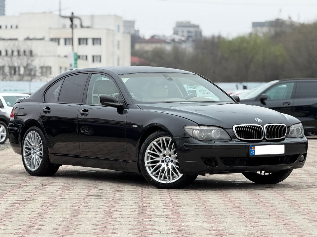 BMW 730 2004 — Миниатюра 4