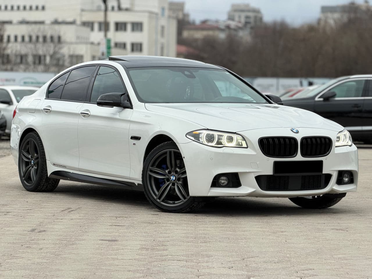 BMW 520 2016 — Миниатюра 4