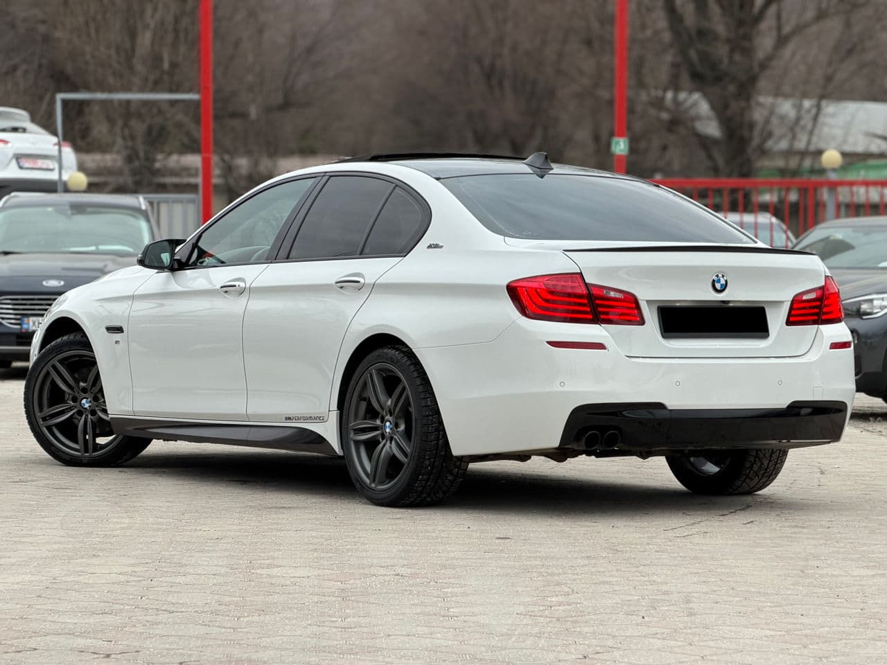 BMW 520 2016 — Миниатюра 3