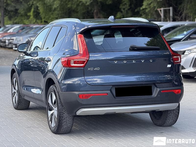 2021 Volvo XC 40 — Miniatură 2