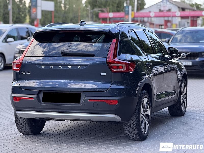 2021 Volvo XC 40 — Miniatură 4