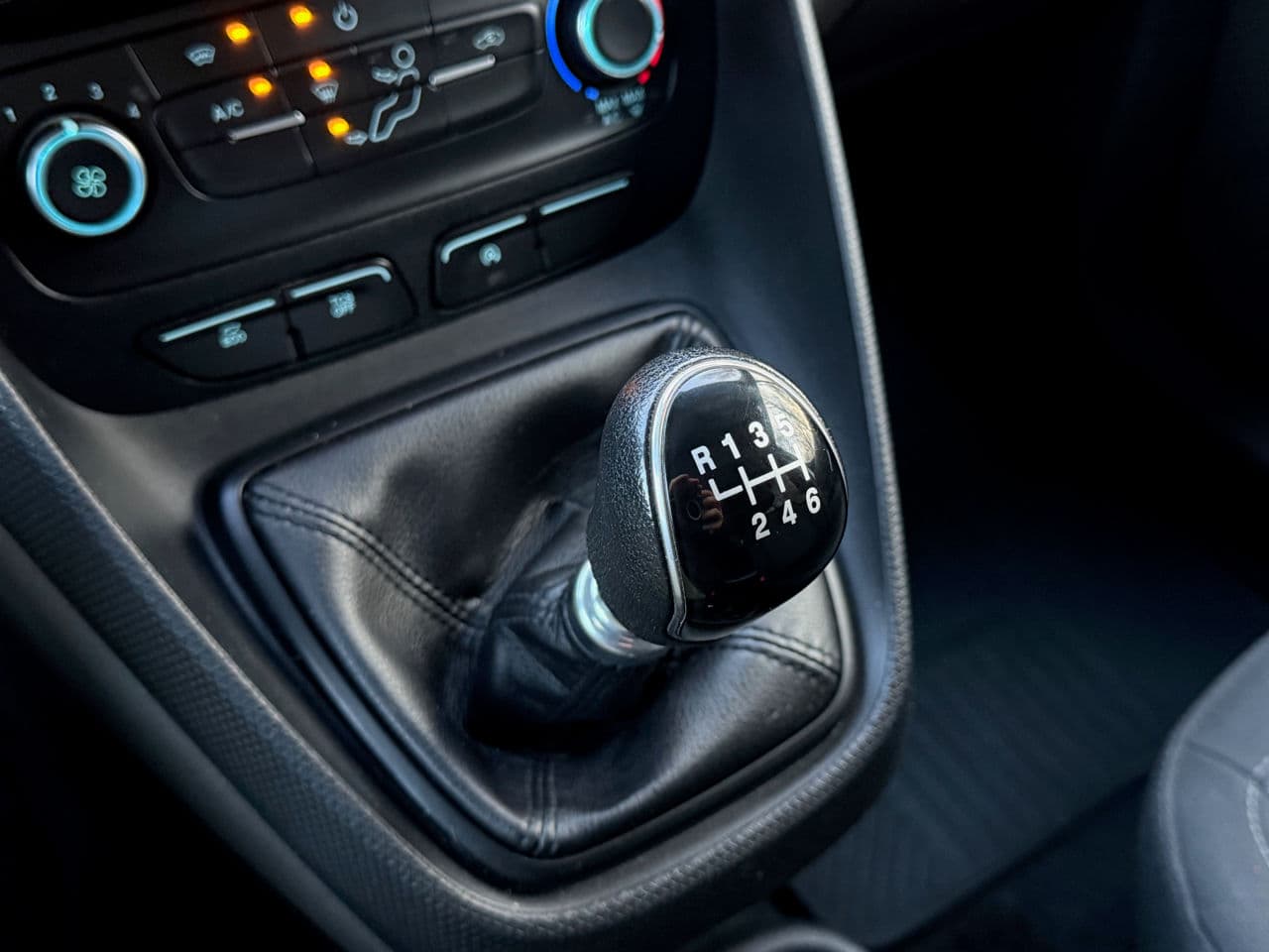 2019 Ford Transit Connect — Miniatură 13