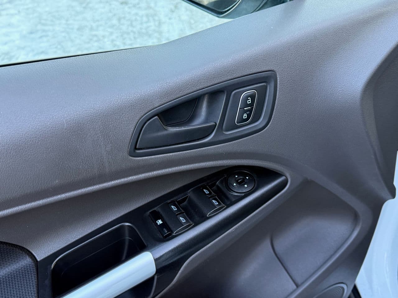2019 Ford Transit Connect — Miniatură 6