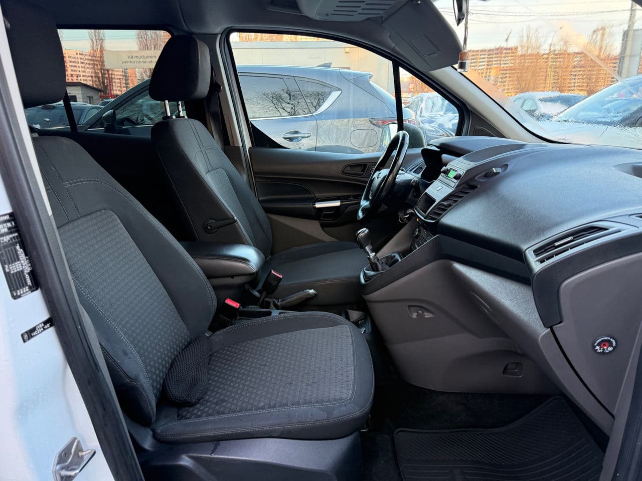 2019 Ford Transit Connect — Miniatură 14