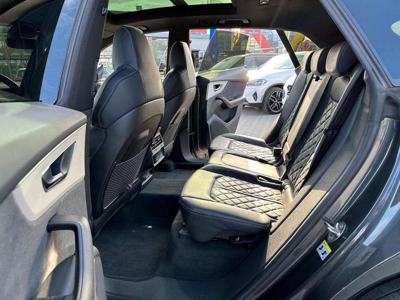 2023 Audi Q8 — Miniatură 13