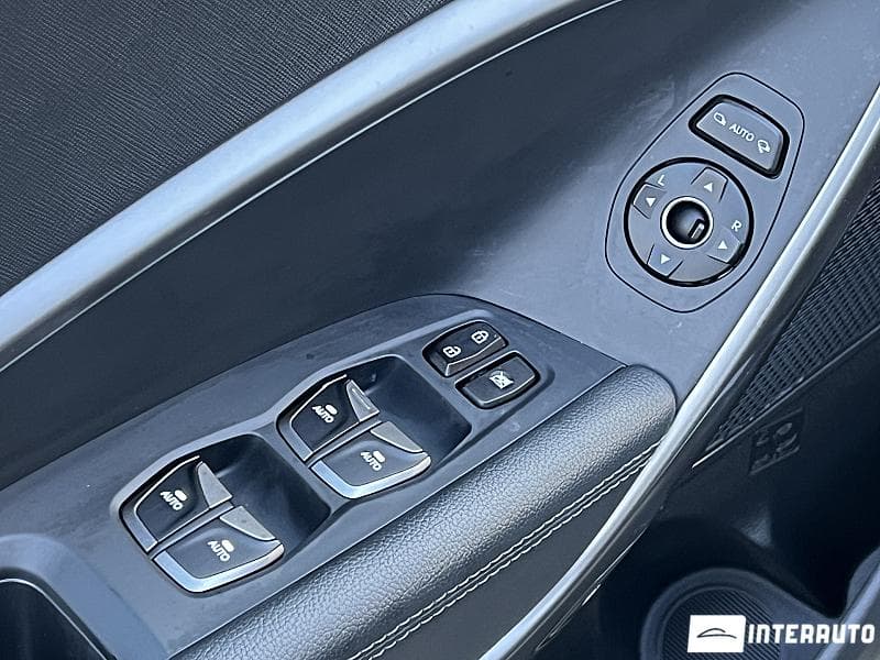 2017 Hyundai Grand Santa Fe — Miniatură 20