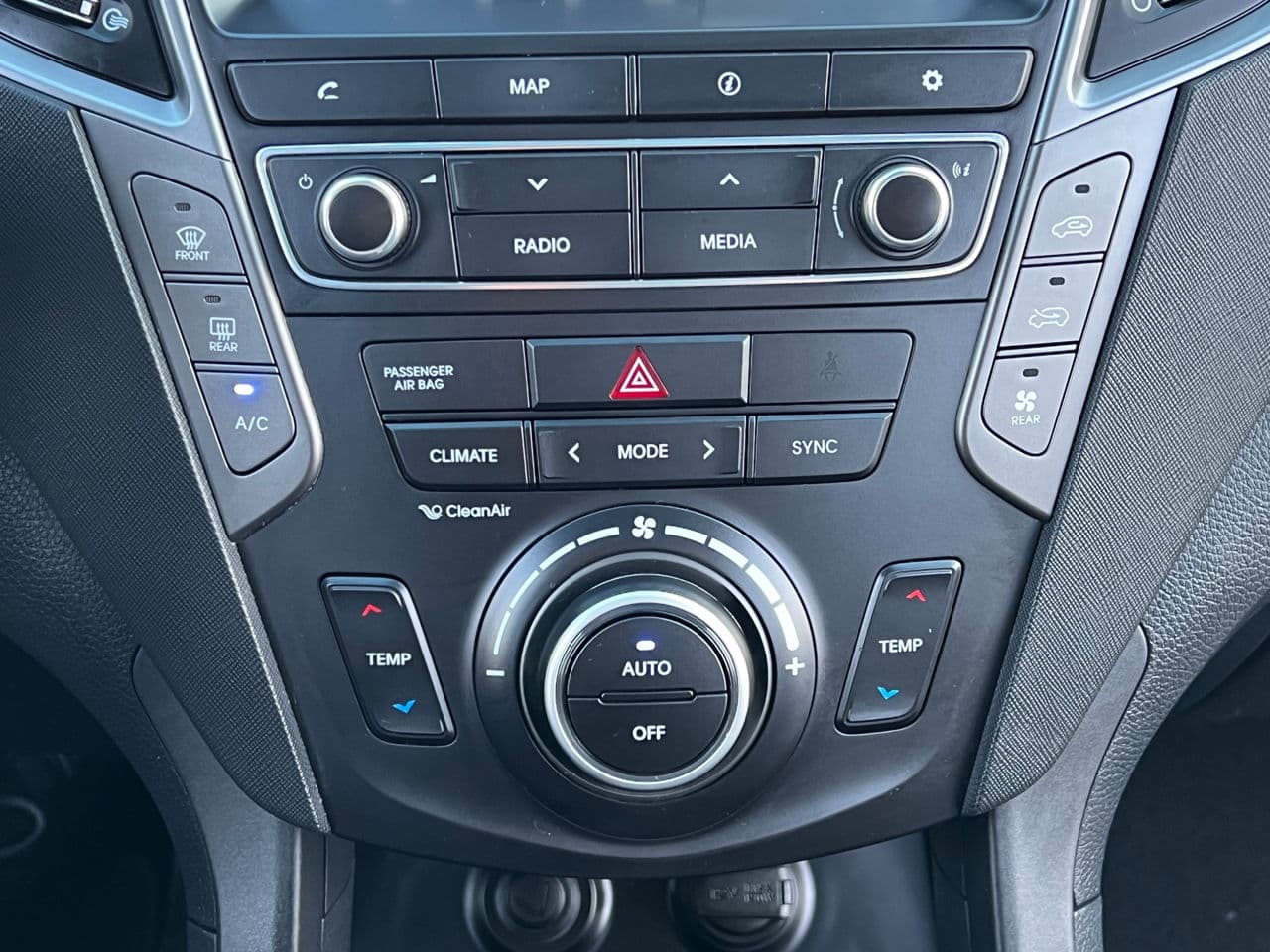 2017 Hyundai Grand Santa Fe — Miniatură 10