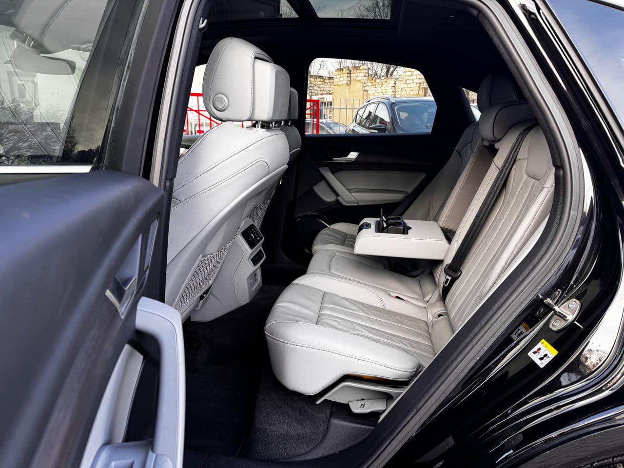 Audi Q5 Sportback 2021 — Миниатюра 21