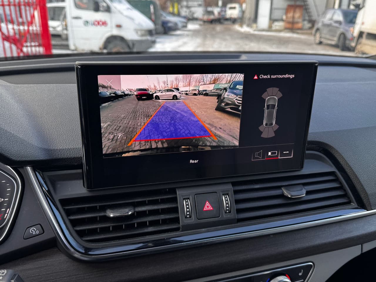 Audi Q5 Sportback 2021 — Миниатюра 10