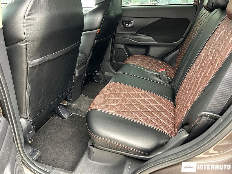 Mitsubishi Outlander 2015 — Миниатюра 17