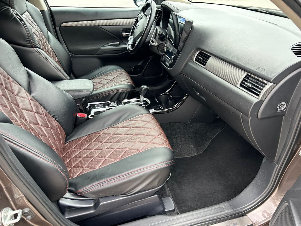 Mitsubishi Outlander 2015 — Миниатюра 16