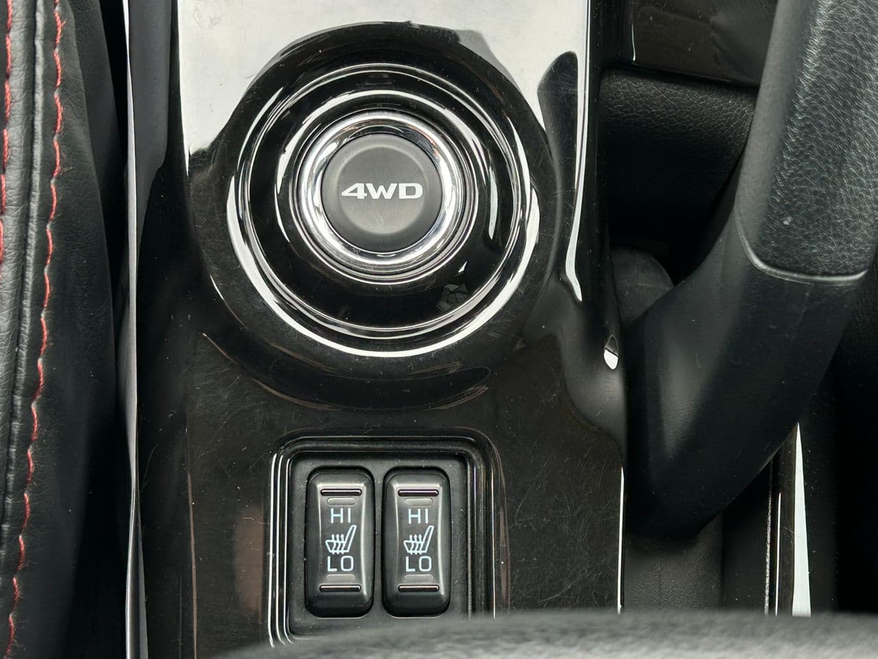 Mitsubishi Outlander 2015 — Миниатюра 10
