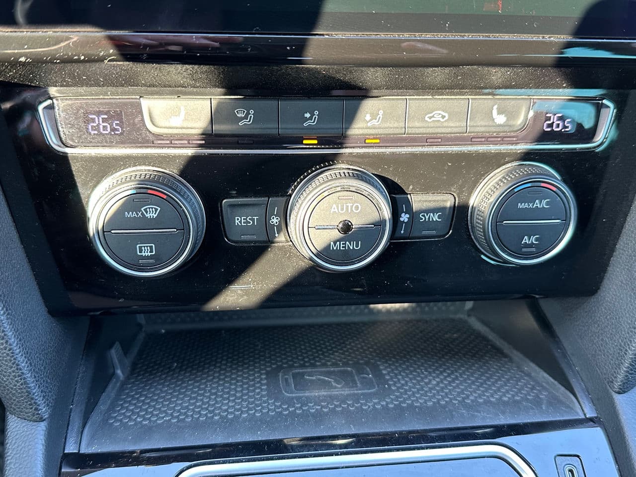 2019 Volkswagen Passat — Miniatură 11